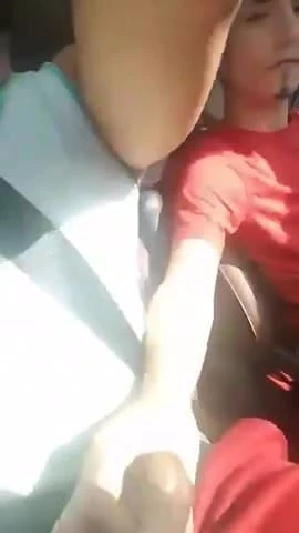 Paizao recebe mamada dirigindo