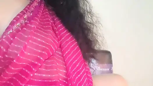 Lihatlah bagaimana dia bisa ketika dia masturbasi