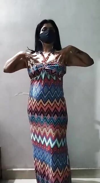 Hot desi bhabhi undressing herself