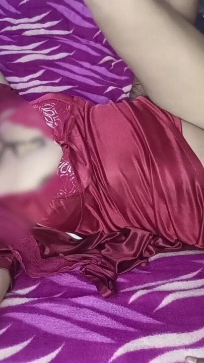 For the first time after marriage, I caught my young, beautiful and sexy girlfriend in her bedroom and fucked her. | Clip 1