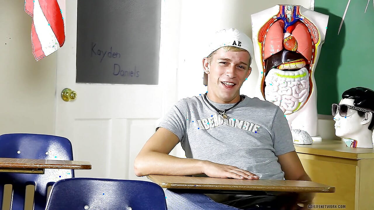 Party Guy Kayden Daniels Oozes Sex Appeal