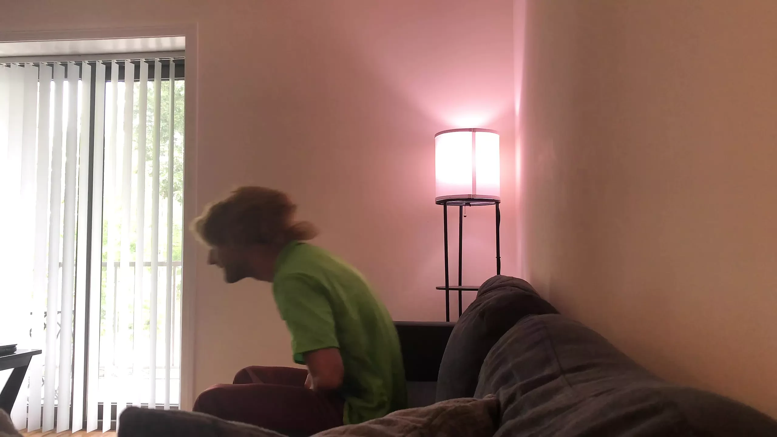 Shaggy acaricia enorme polla pov