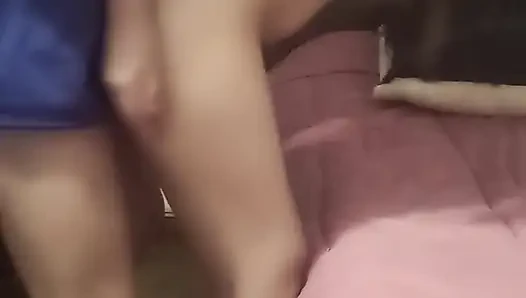 YA GÖTÜMÜ SIKERSEN??? BÜYÜK GÖTLÜ SıNıF ARKADAŞıM ONU GÖTTEN SIKMEYI KABUL EDIYOR!!