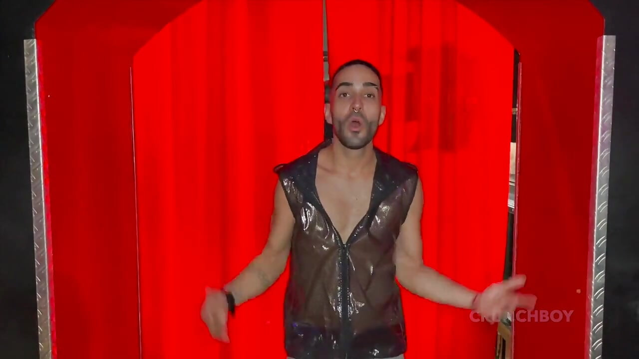 Папочку грубо трахнул Джонатан Миранда