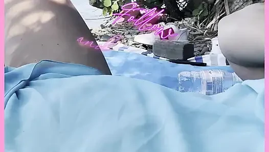 Maddy plajda boşalıyor