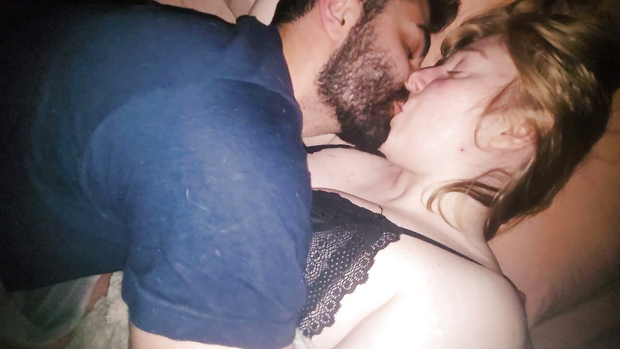 Mitten in der Nacht POV Sex – echt selbst gemacht