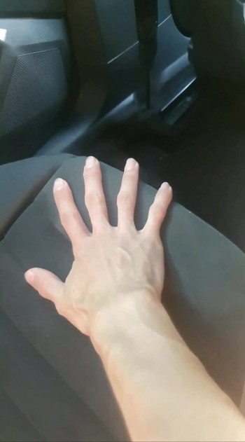 しかし、このイライラした退屈も同じくらいだった。|クリップ2