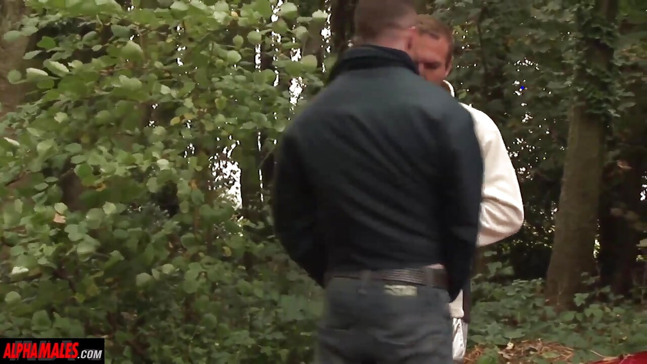 Alphamales - Straight married men looking for big gay dicks