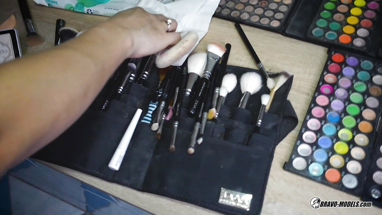 Adelle Einhorn - Cosplay VR Content Backstages