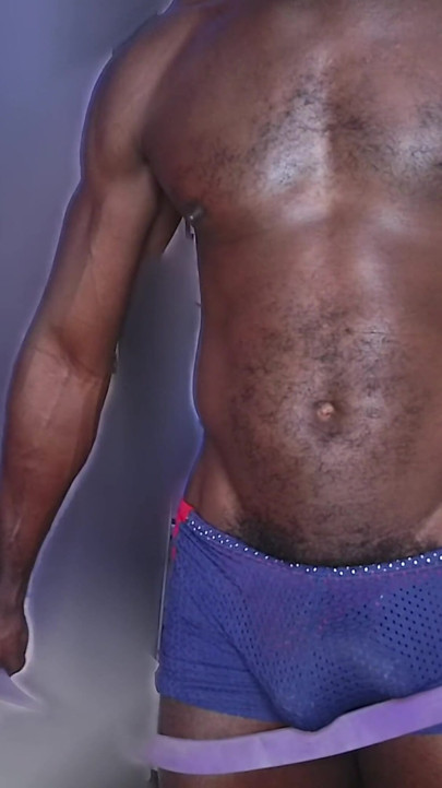 아빠가 그런 몸을 얻기 위해 무엇을 하는지 궁금해한다면 이것을 보십시오.