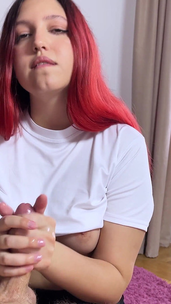 POV, une demi-sœur vierge sait comment satisfaire son demi-frère