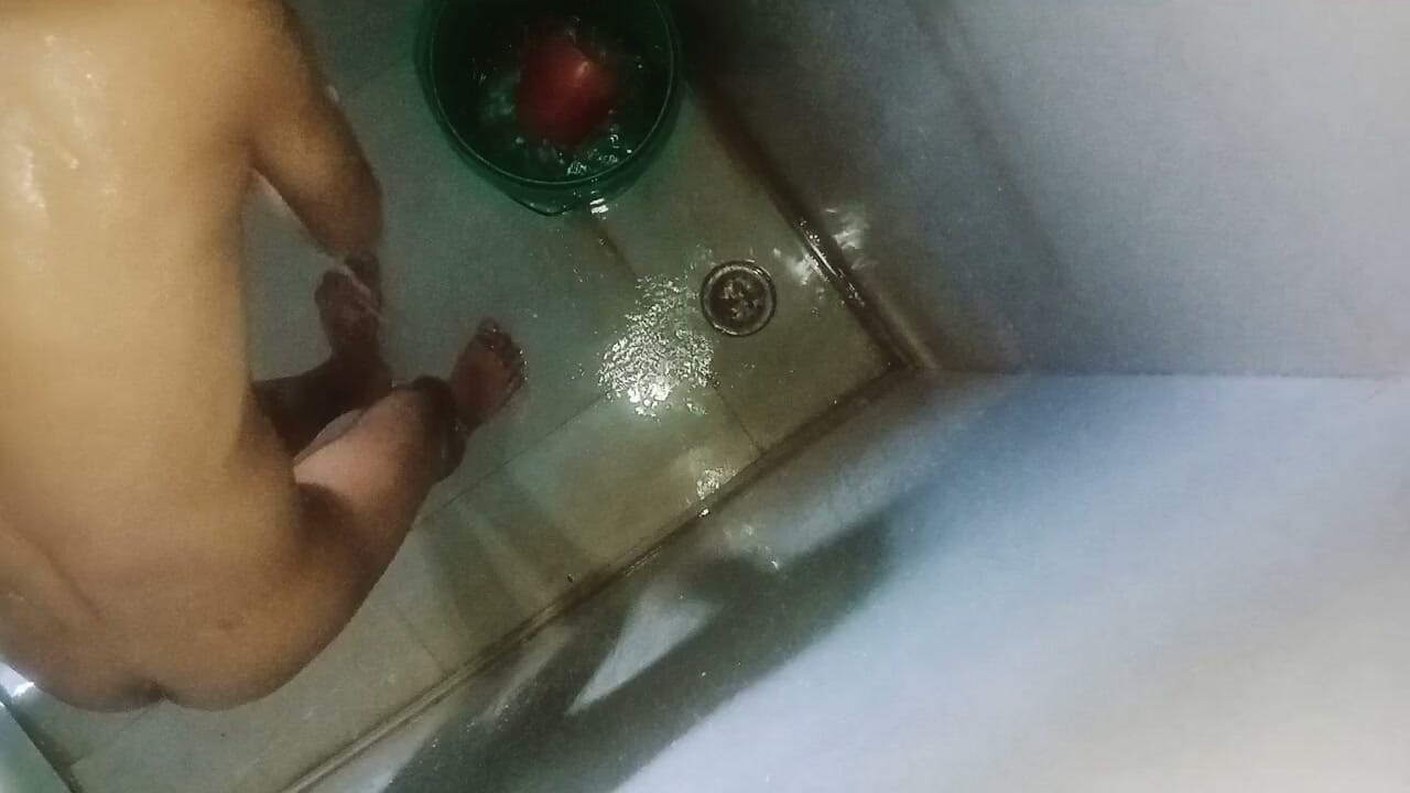 Hello guys maine bathroom me land se pani nikala