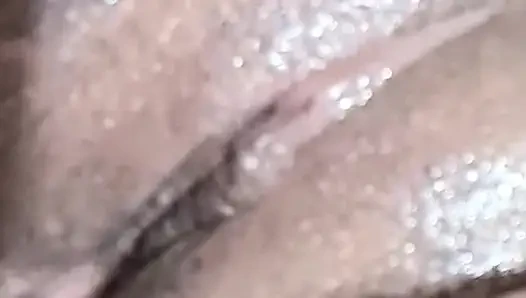 Колумбийская женщина мастурбирует со своим соседом