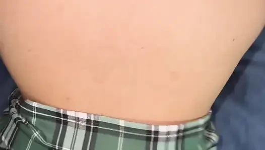 Er betrügt mich und wirft mich aus, um mich zu ficken