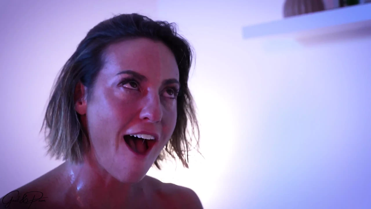 法国业余夫妇在一个性感，热和激烈的视频与快乐的尖叫