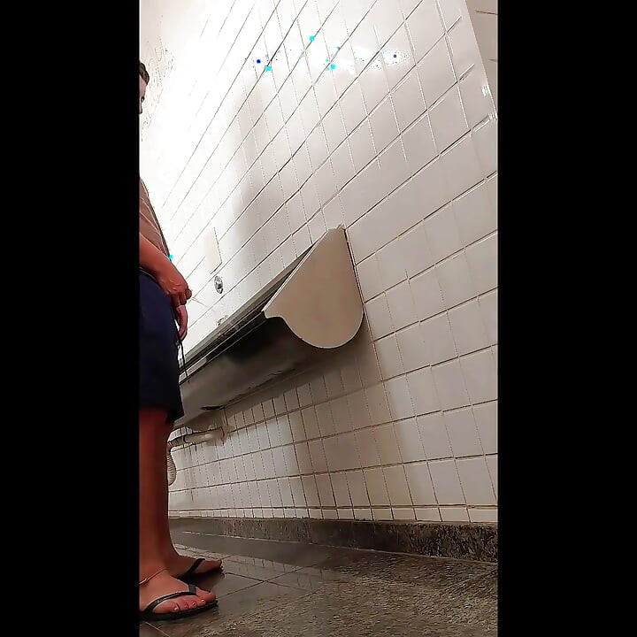 I Visited a City and Ended up Naked in a Public Restroom.