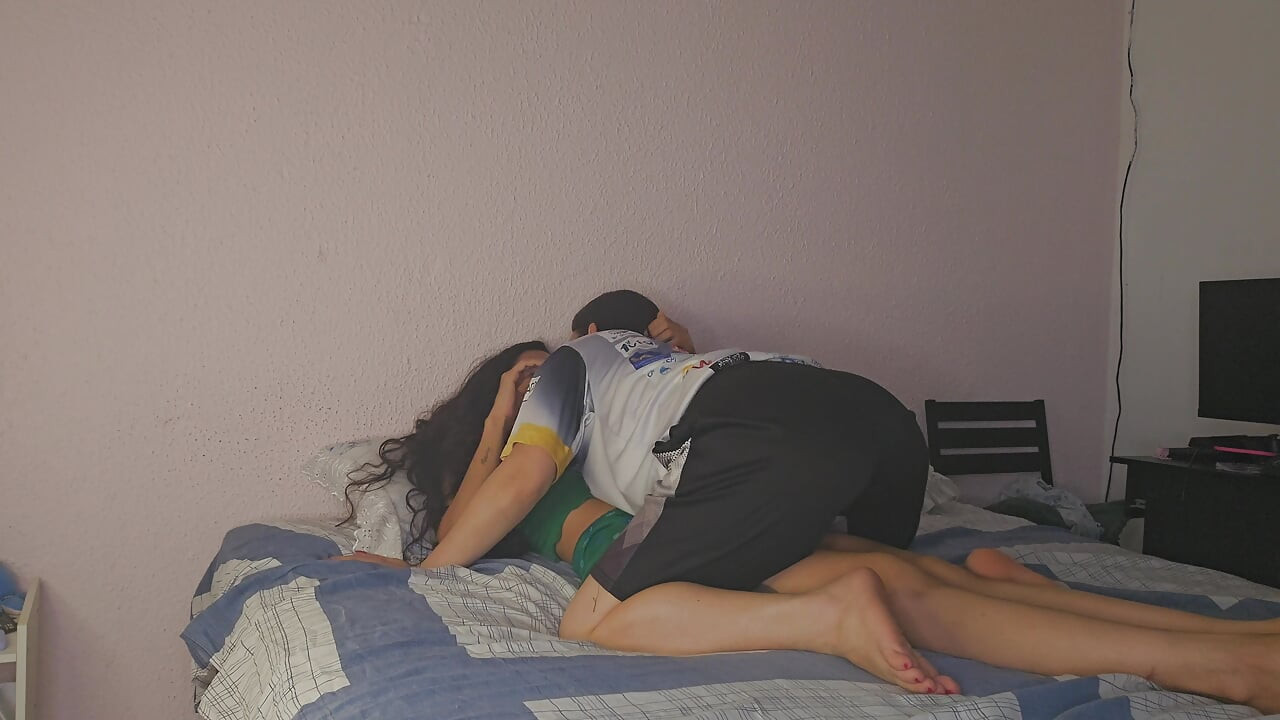 Husband Catches a Lesbian Making Out with His Wife