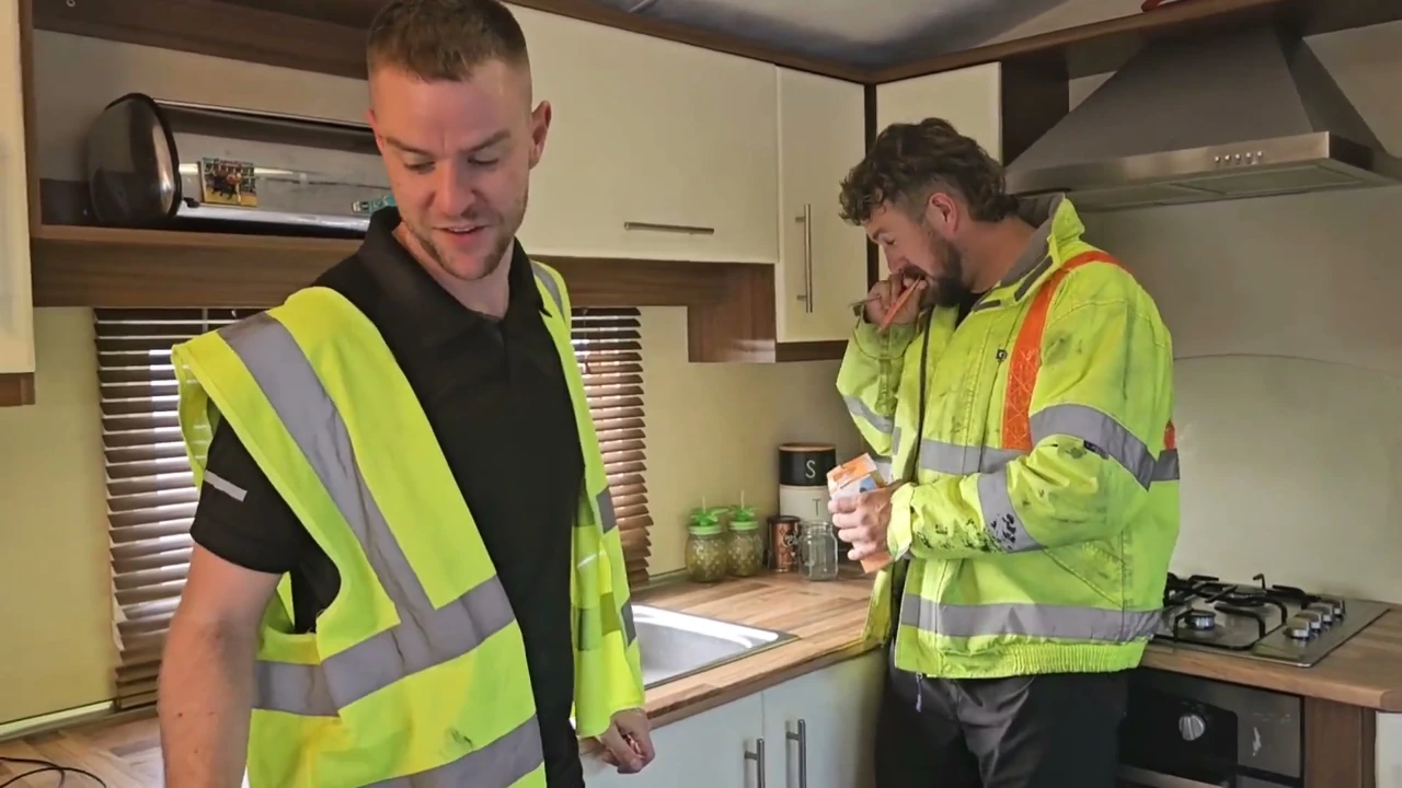 A Gay Tradies Confession