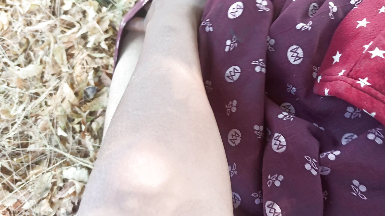Bhabhi ji ko land se aur ungli se bhabhi ji ki pyas bujhayi