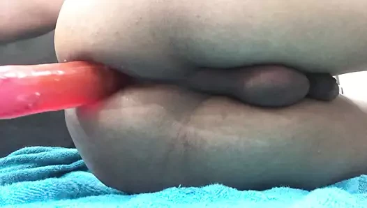 Dildo götü