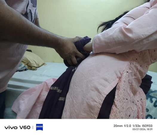 Bhabhi ko devar ne hath band kar choda