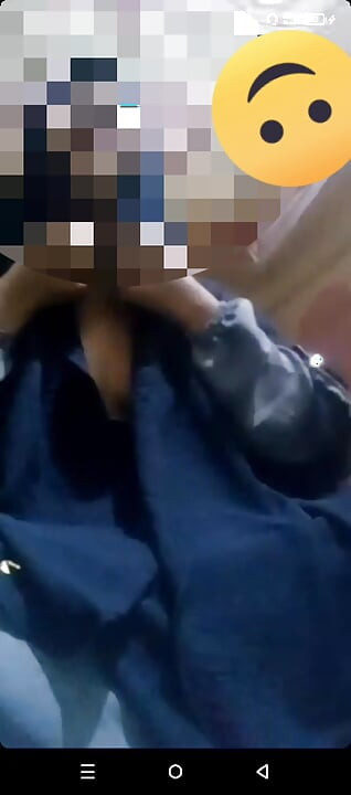 Video call with ukhti Malayu open