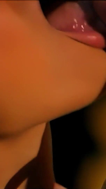 Paylaşması gereken an "Havuzda olağanüstü anal seks esmer milf oldukça sert dövülüyor"