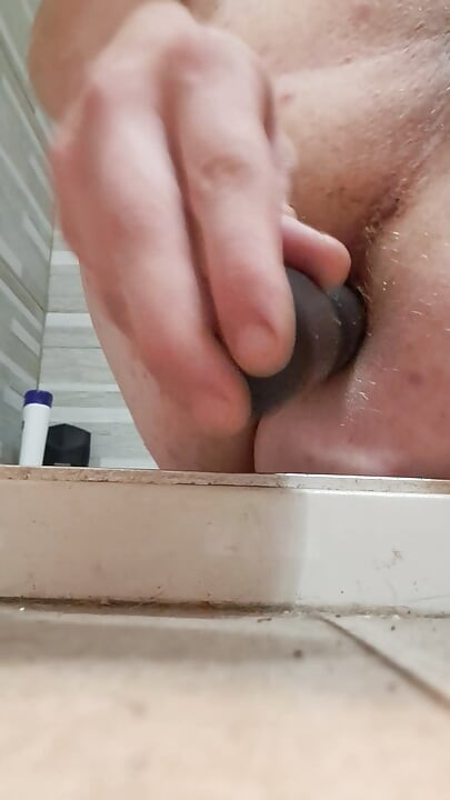 Juego Con Mi Varita Mágica Antes De Ir a La Ducha Y Me Corro