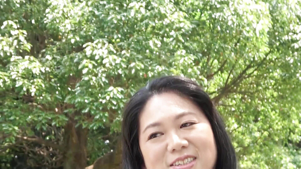 H057g06 52 -year -old Marriage 28 Years of H Cup Huge Breasts Mature Woman!