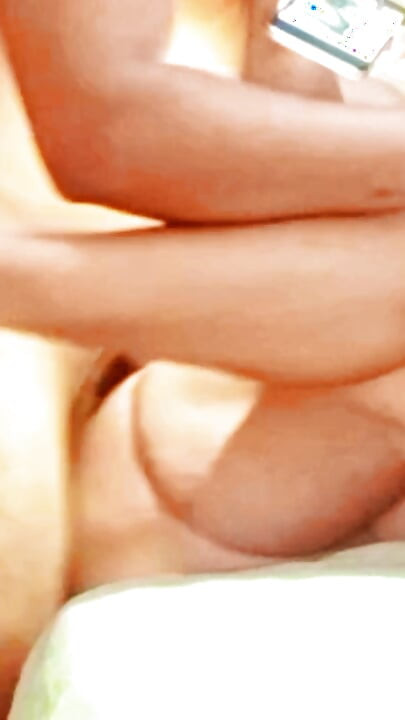 Analni seks s crvenokosom trans velikim kurcem