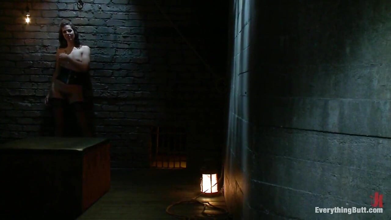 Juliette's Anal Punishment