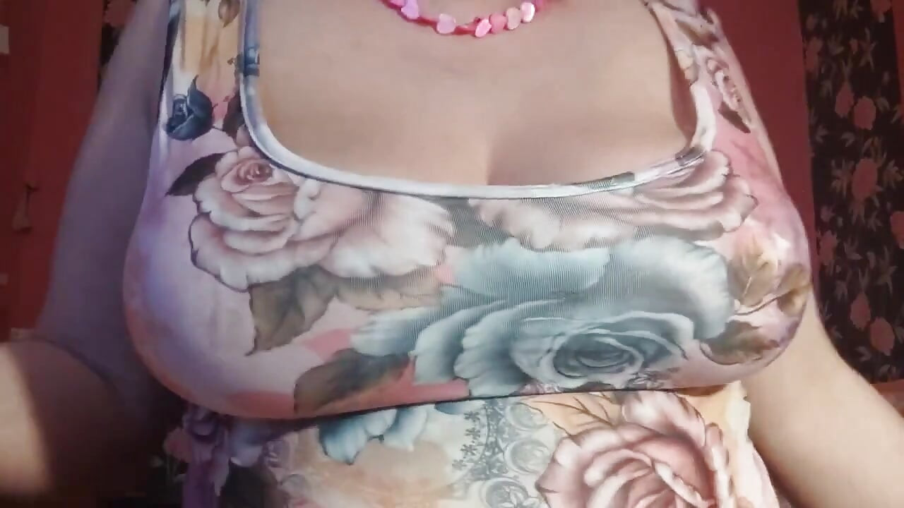 Oil and lotion fetish play,pissing, dirty pussy fetish