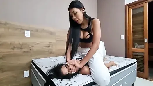Kämpfen Sie judoka - Izabella paes und Nataly