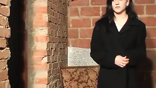 Dunkelhaarige teen-muschi von altem typen geleckt und geknallt
