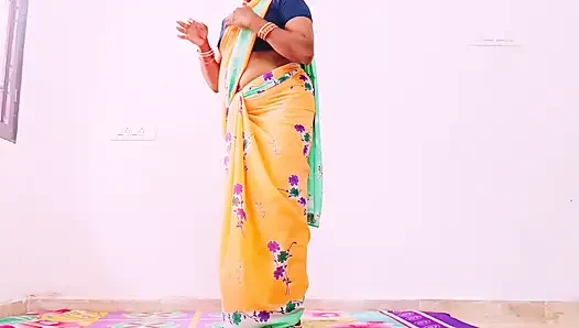 Bibi cantik desi saree hardcore dan gaya doggy meniduri suami suami kontol besar putri. Telugu Dirty Talks.