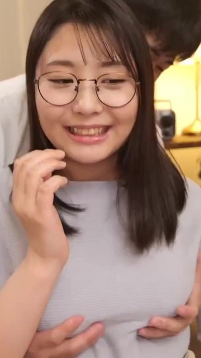 Shizuka - Top-Quality Amateur A5-Rank Flesh Has Arrived: A College Student Who Appears Meek And Unassuming In Her Glasses, | Clip 1
