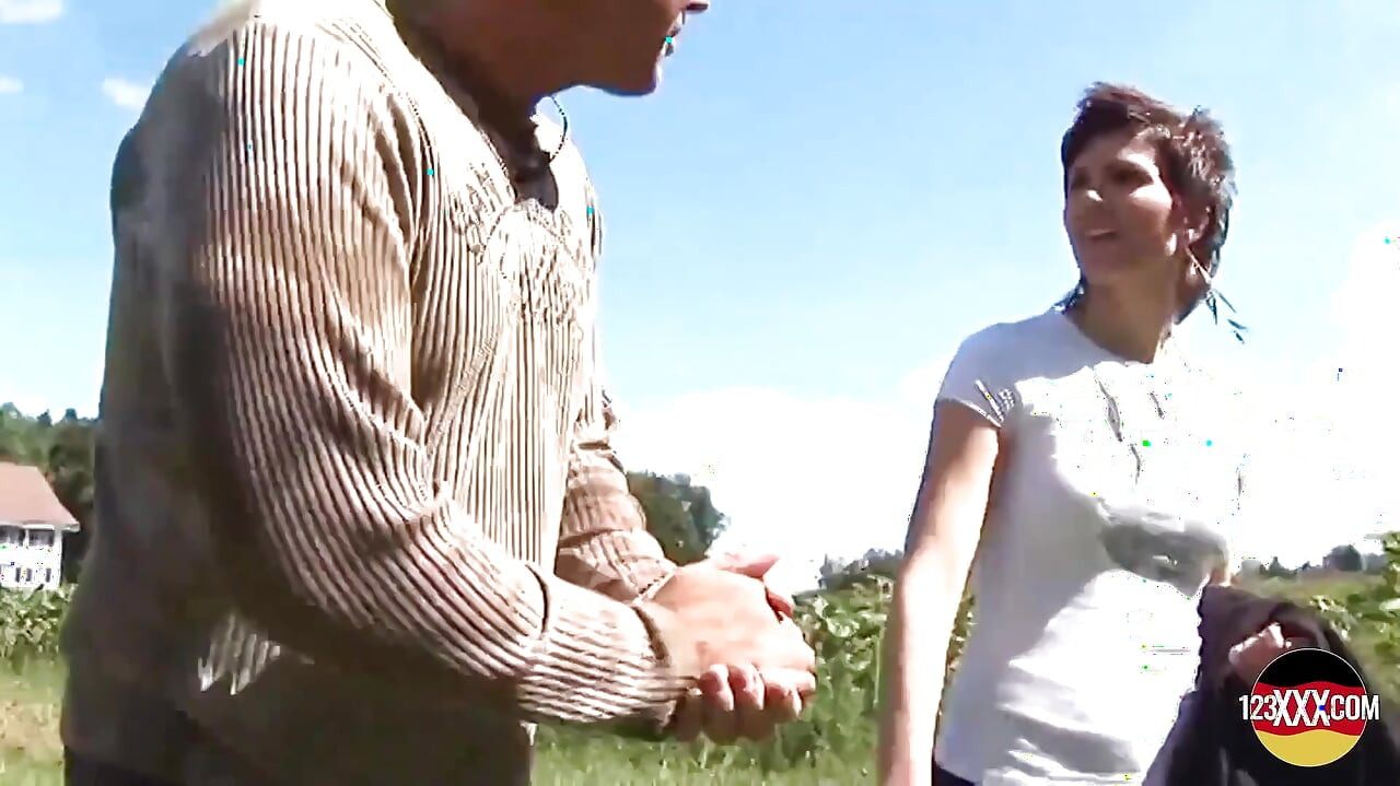 สาวสีผมสั้นซุกซนอยากได้ควยหนานั่น