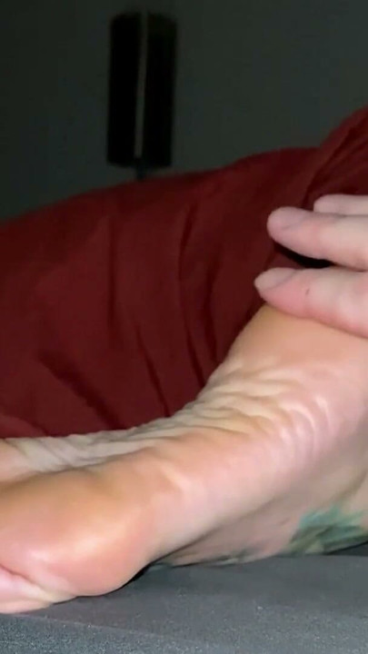 Assistant Mouth Fucks & Sensually Tickles Gwen's Soft Soles After a Rough Day | Clip 2