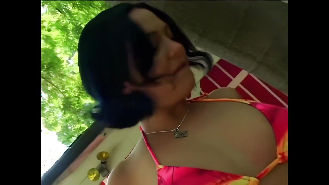 Drew Hurlie: Stunning Young Sex Goddess with Extraordinary Ass