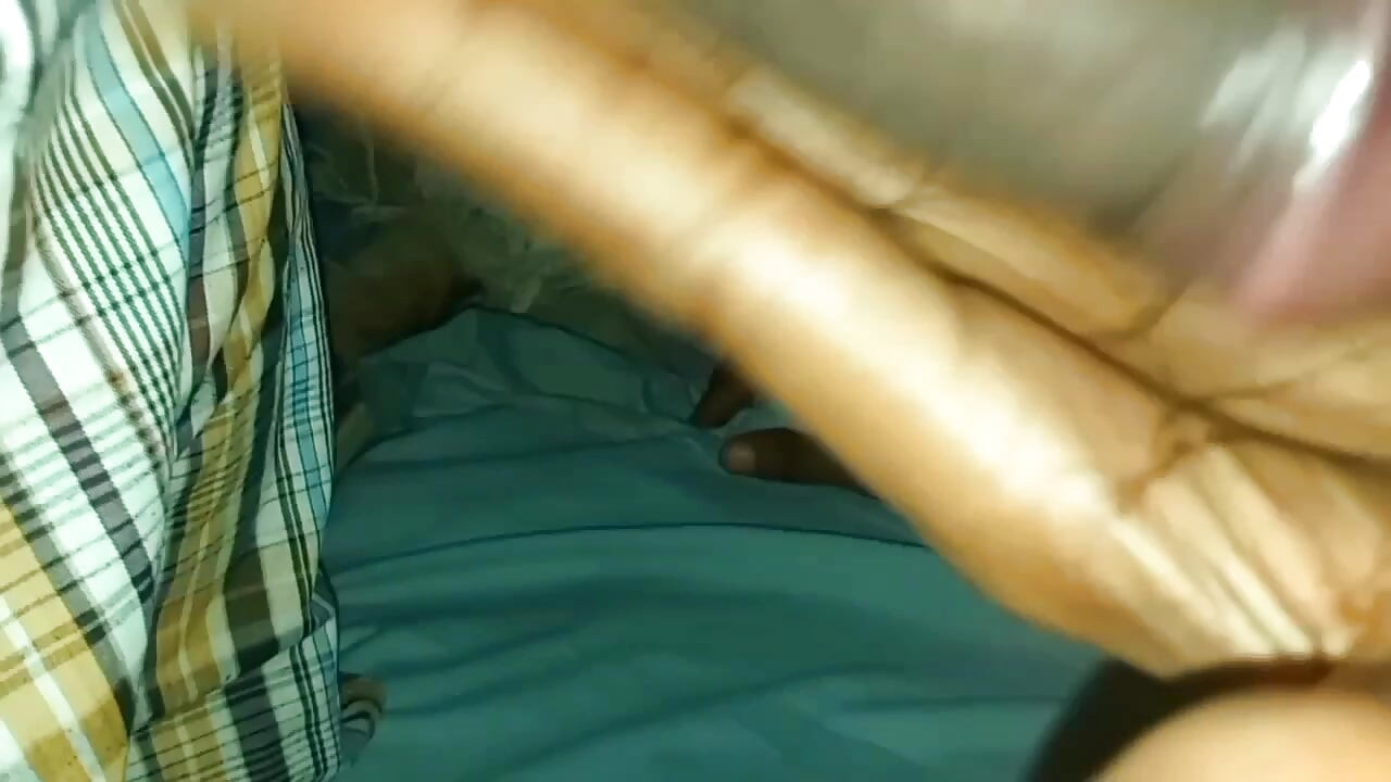 Erkek arkadaşım boşalana kadar emiyor.