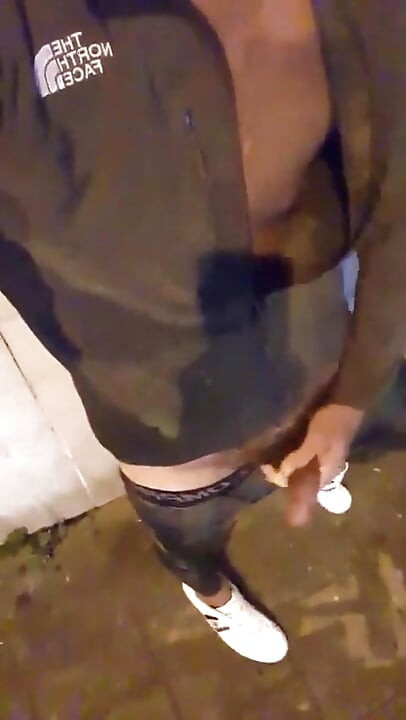 रंडीबॉयबेन कैम4 पोर्नोक्वीन कैम4 पर लाइव दिखा रही है