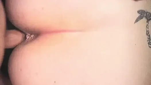 Nişanlım beni arkadan sikiyor