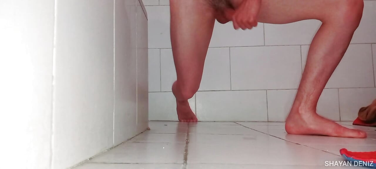 SHAYAN DENIZ - Real Homemade Bathroom Routine  Personal Amateur Clip