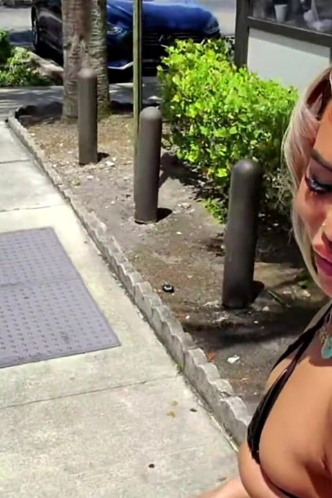 Real Gas Station Pick up Fine Ass Luna Luxe Gets Fucked on Teddy Tarantino's Ferrari