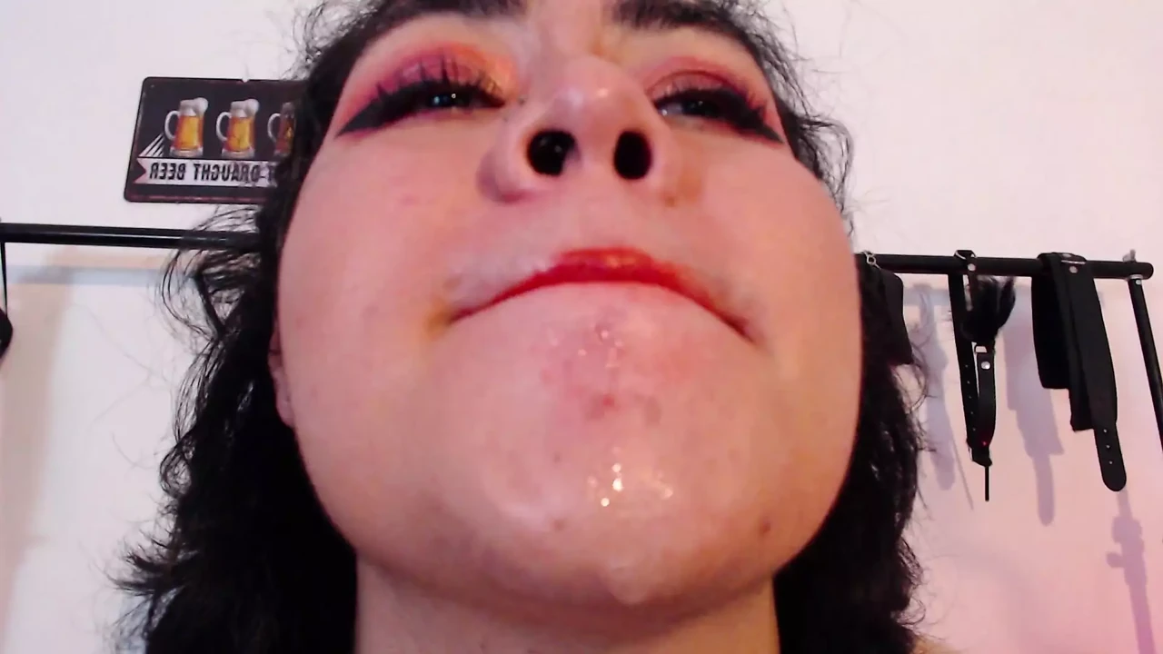 Nasty Blowjob + hairy pussy touch