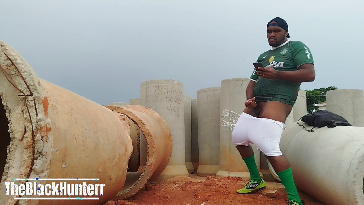 After the game I went to the construction to play with my big ass