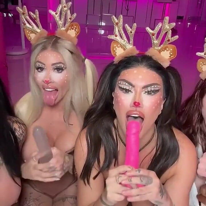 Horny Girls with Dildos JOI