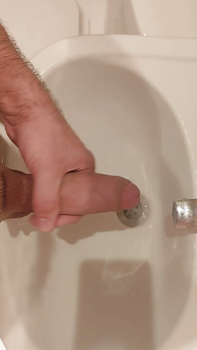 Guy jerking off his pussy