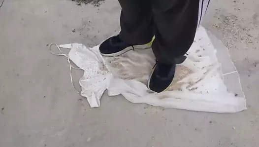 3 topraklı karışık beyaz elbise
