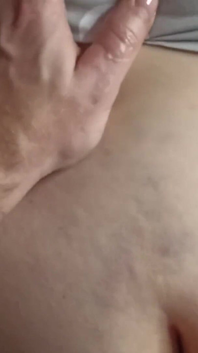 A mostohaanyámat reggeli anállal ébresztettem, és egyenesen a seggébe jöttem. | Klip 2